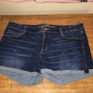 Arizona Jean Shorts